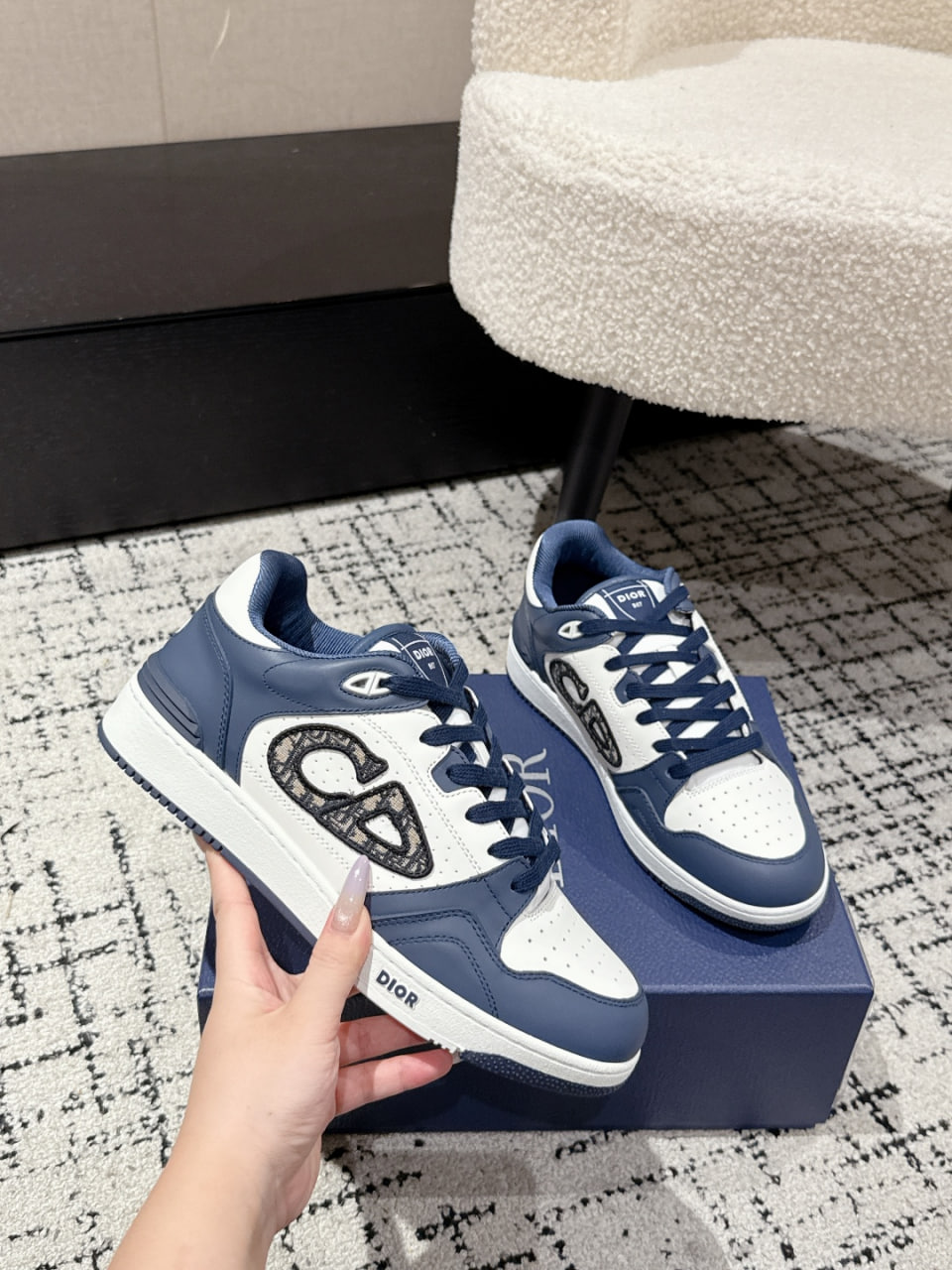 D10r shoes